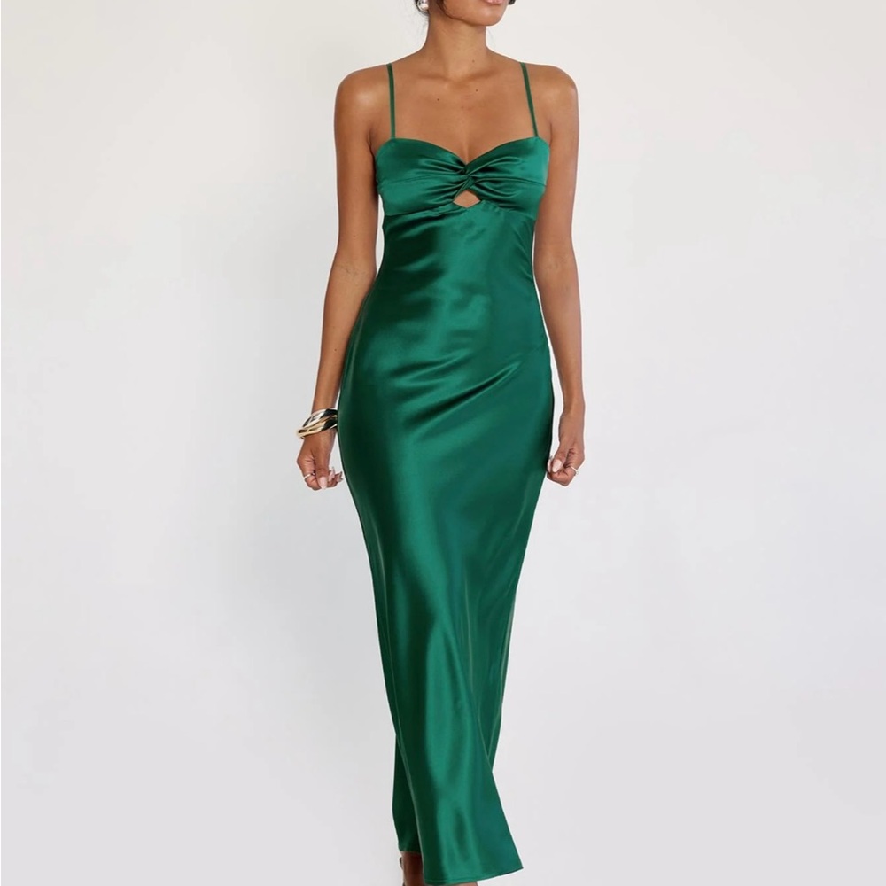 Princess Polly Elegant Green Satin Maxi Dress / Gown